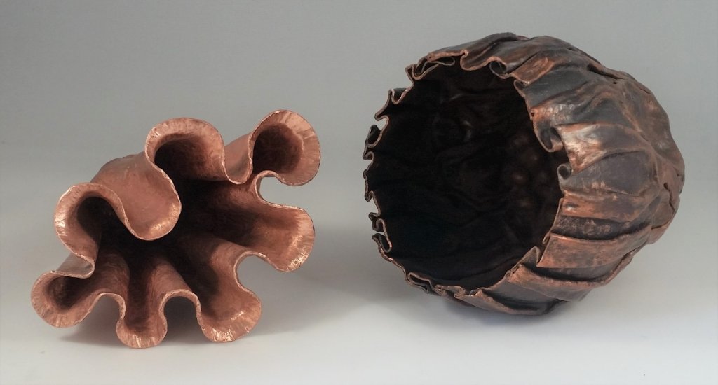 2 copper vessels (2) (Custom)